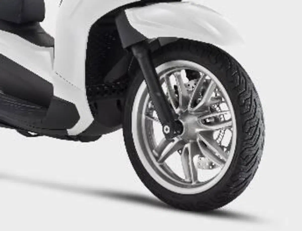 Piaggio Beverly 310 (2025 - 26) (4)