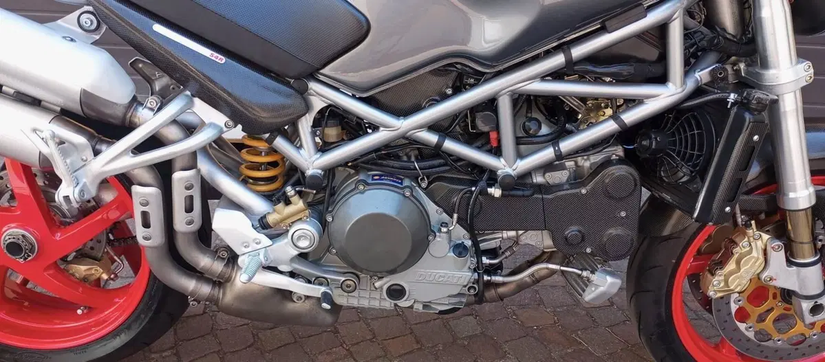 Ducati MONSTER S4R (3)