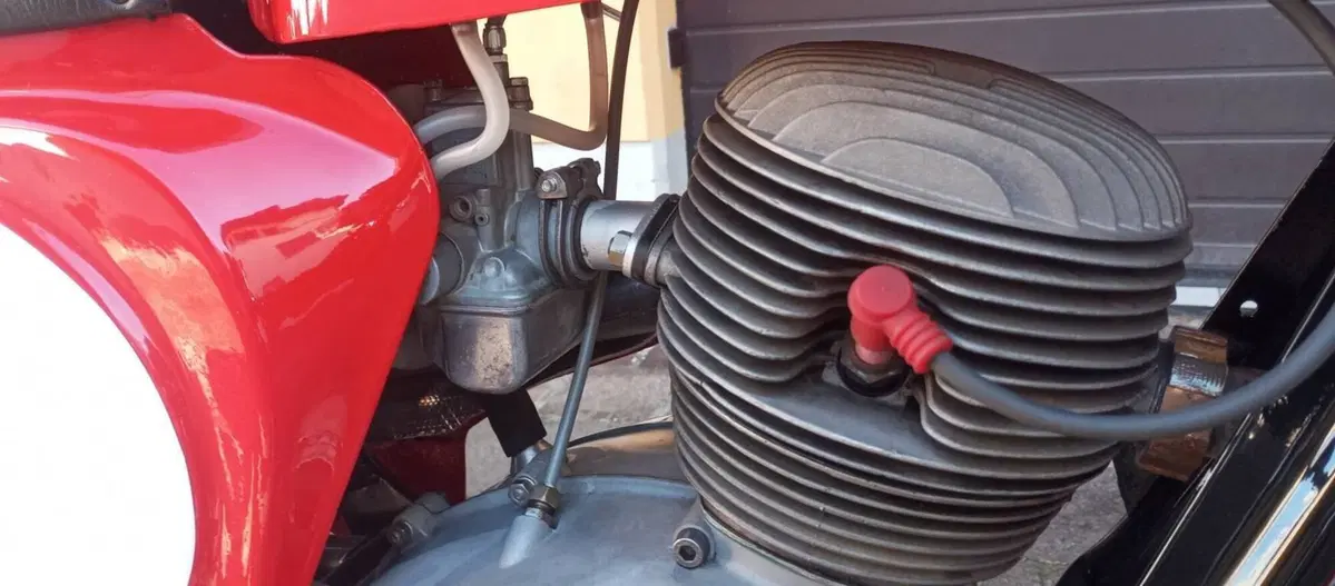 Gilera BESSONE (5)