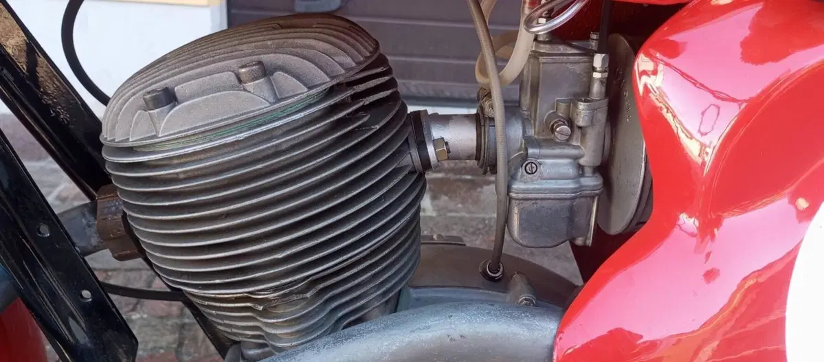 Gilera BESSONE (8)