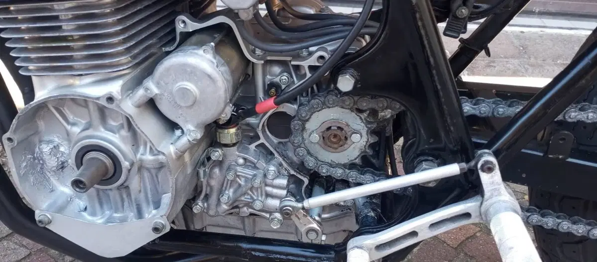 Honda CB 400 FOUR (6)