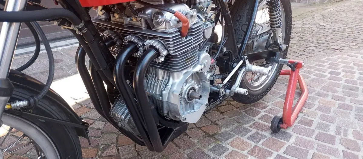 Honda CB 400 FOUR (15)