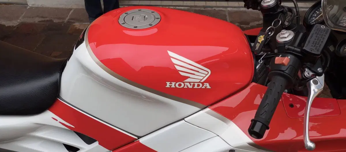 Honda CBR 600 F (5)