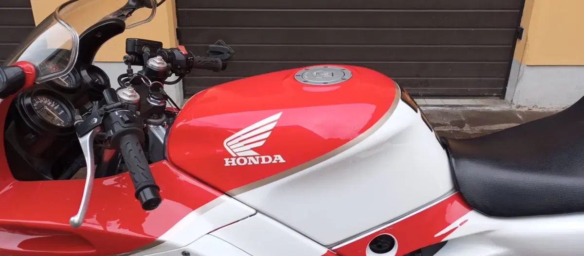 Honda CBR 600 F (8)