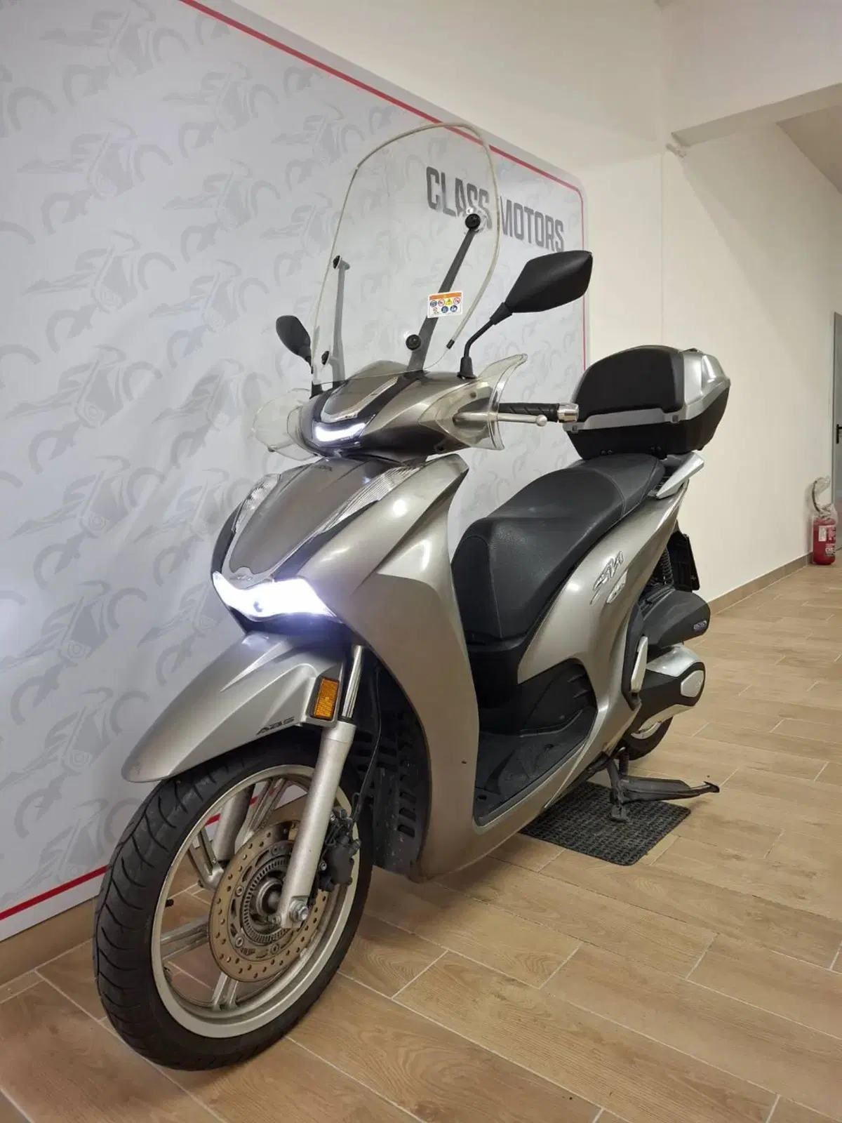 Honda SH 350 (2021 - 24) (4)