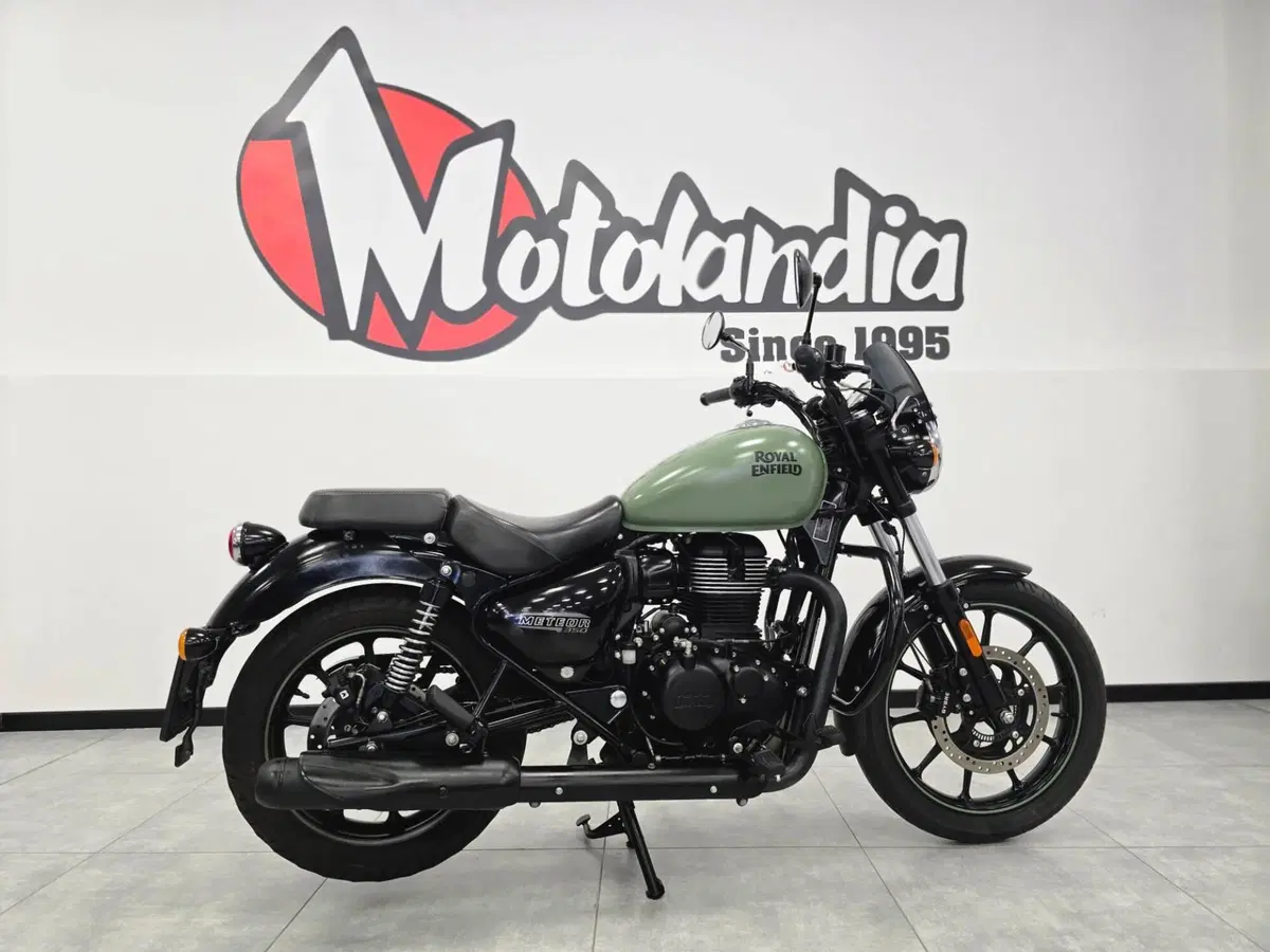 Royal Enfield Meteor 350 (2021 - 26) (4)