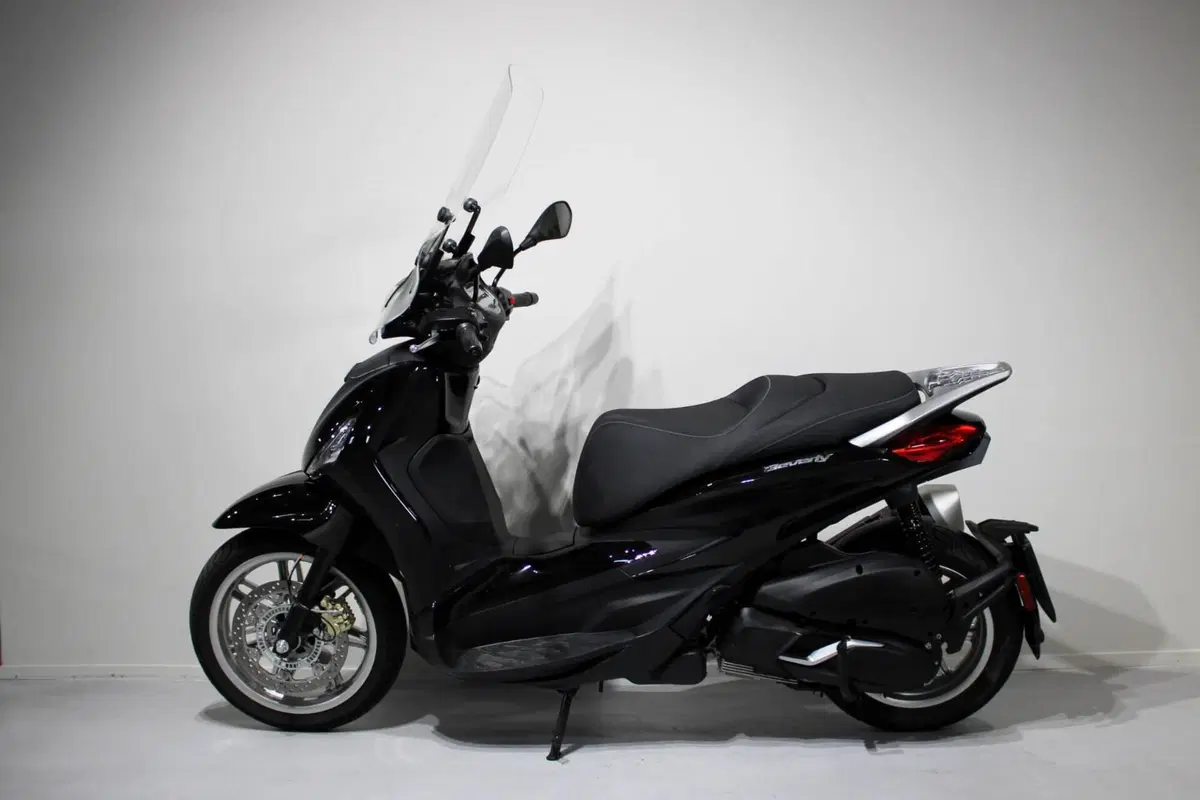 Piaggio Beverly 310 (2025 - 26) (4)