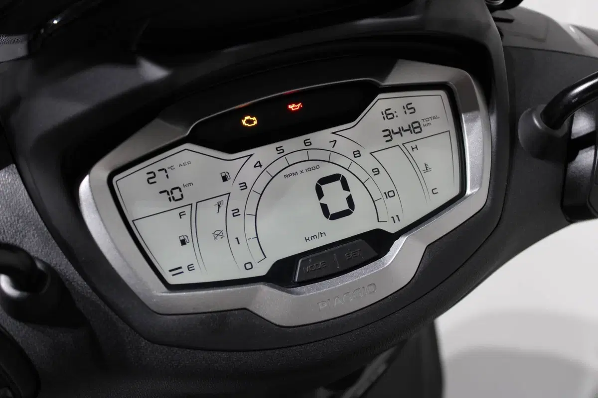 Piaggio Beverly 310 (2025 - 26) (5)