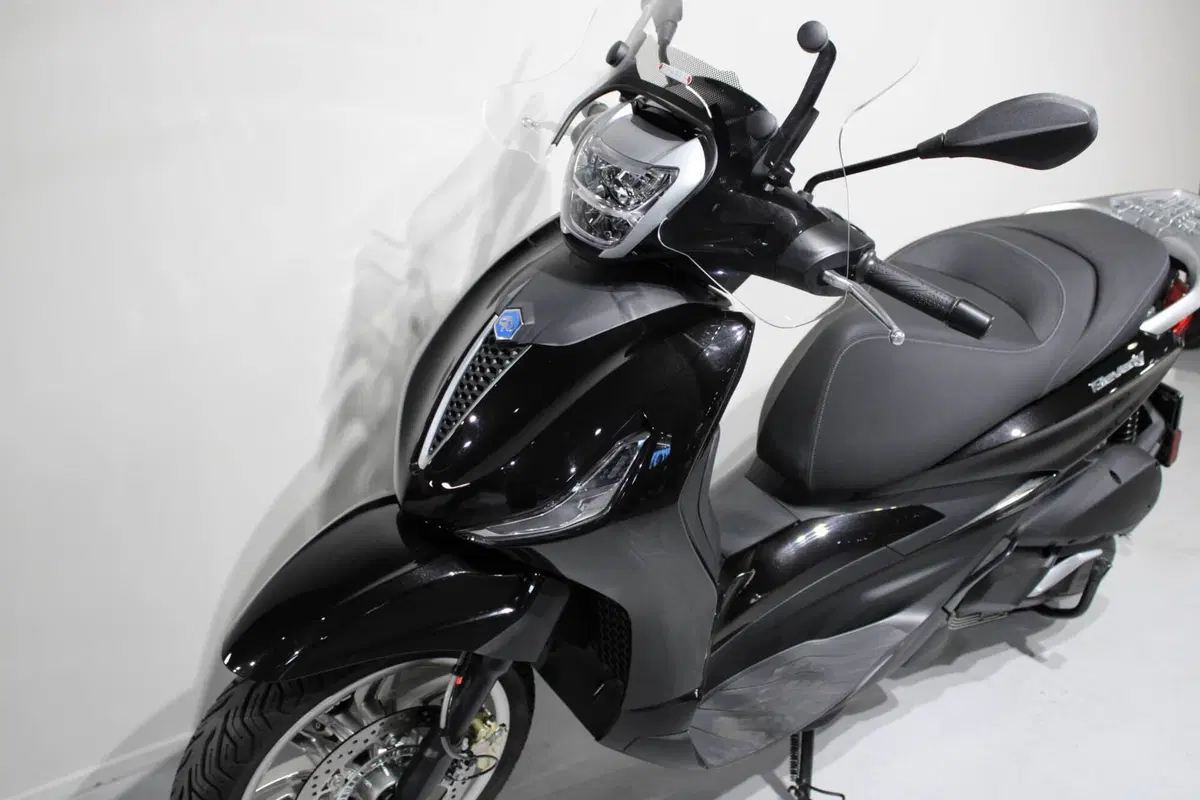 Piaggio Beverly 310 (2025 - 26) (7)