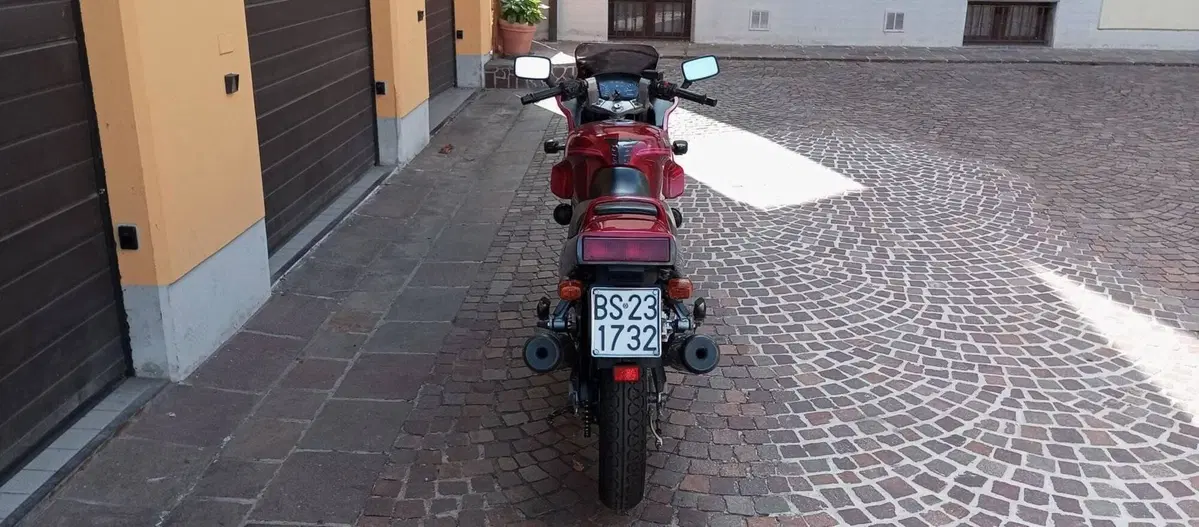 Kawasaki GPZ 500 S (19)