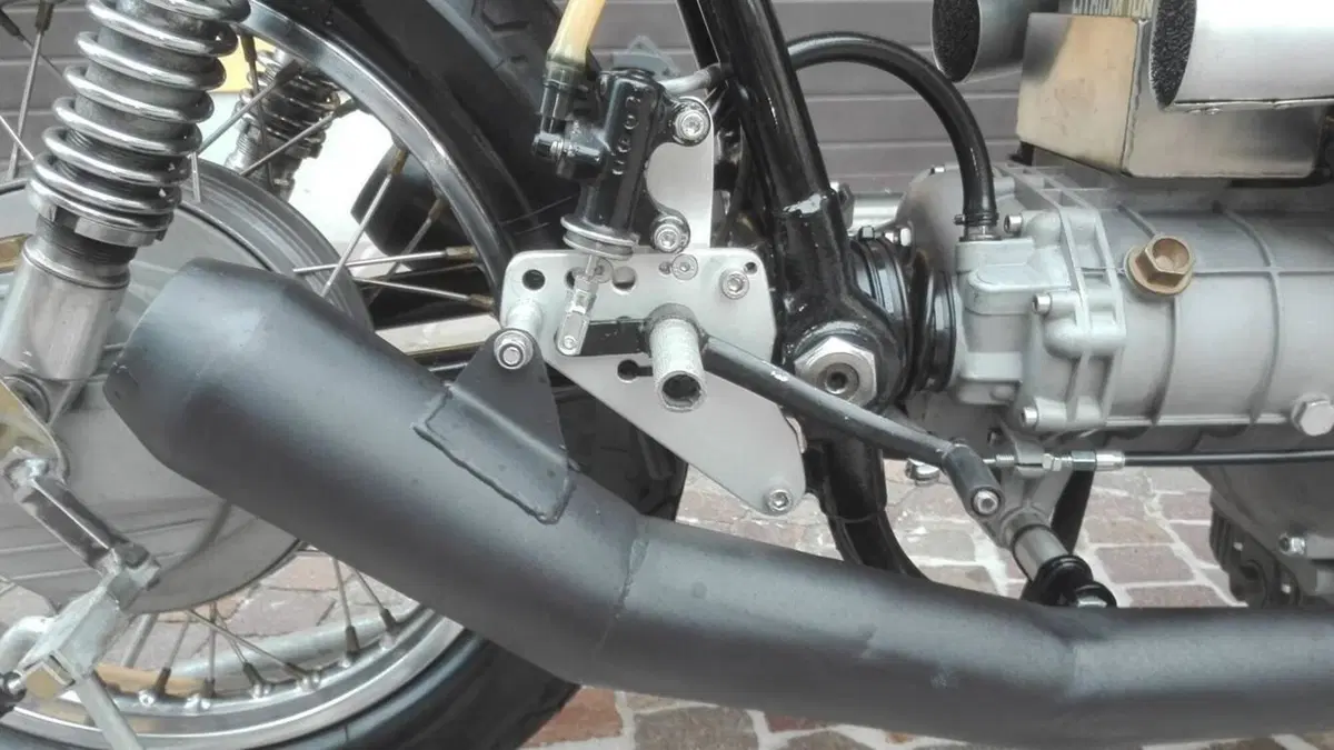 Moto Guzzi COMPETIZIONE (15)