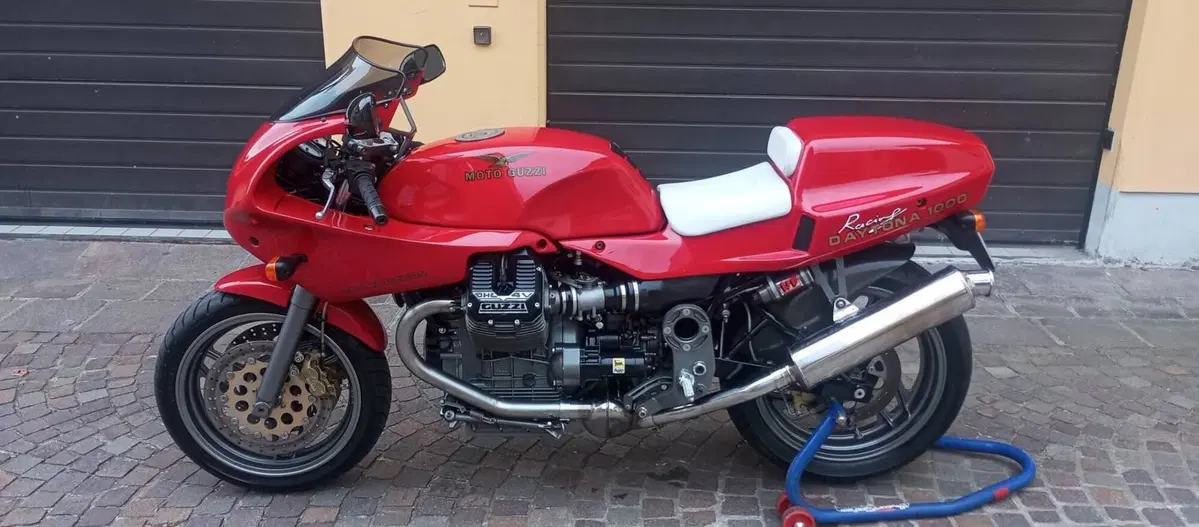 Moto Guzzi DAYTONA (2)