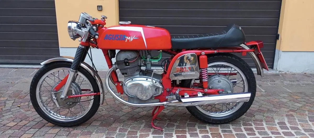 MV Agusta 350 SPORT (2)