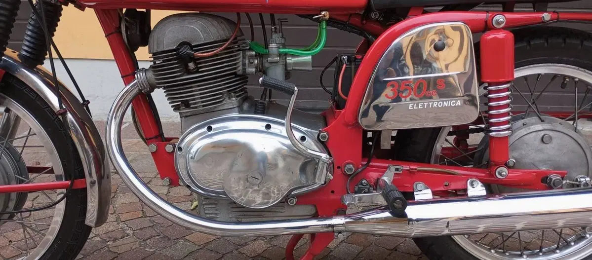 MV Agusta 350 SPORT (5)