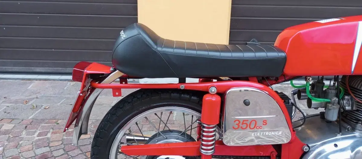 MV Agusta 350 SPORT (8)