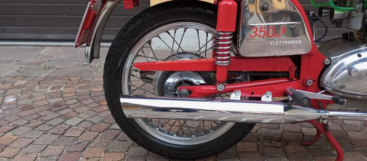 MV Agusta 350 SPORT (9)