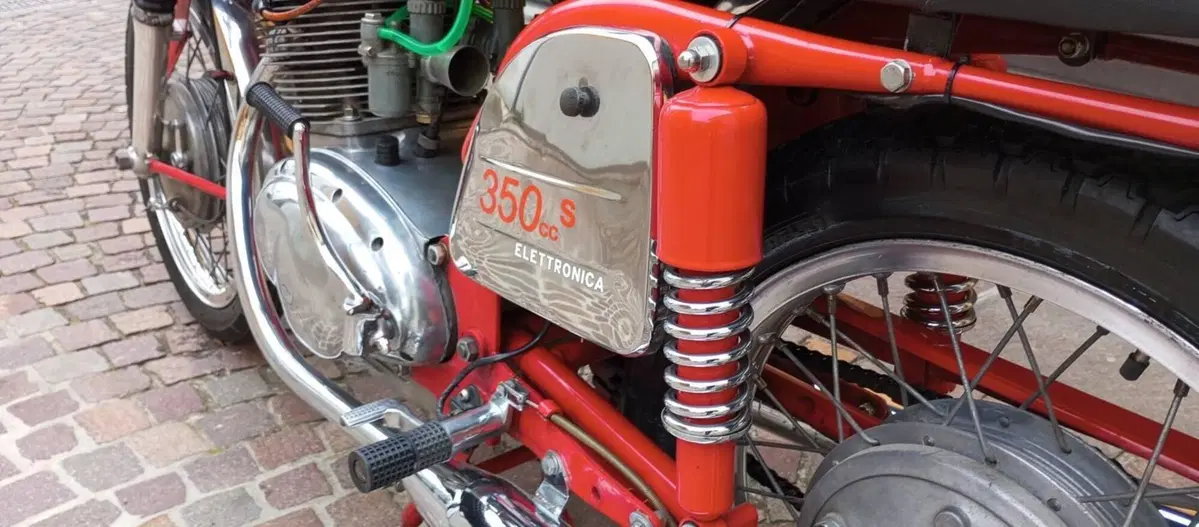 MV Agusta 350 SPORT (11)