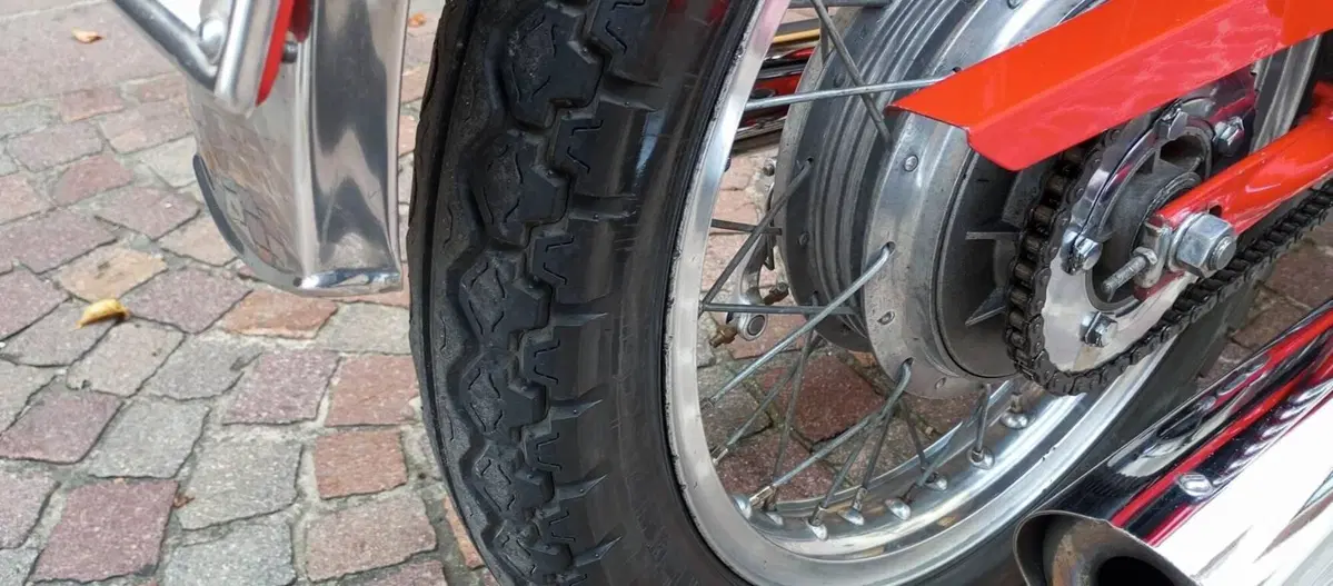 MV Agusta 350 SPORT (16)