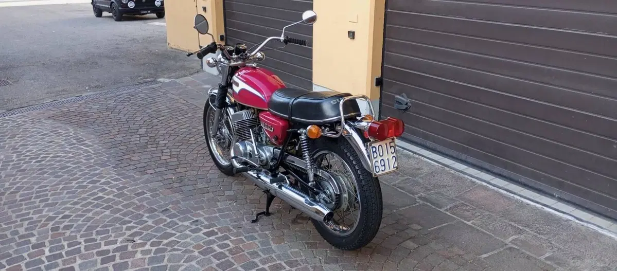 Suzuki TITAN 500 (4)