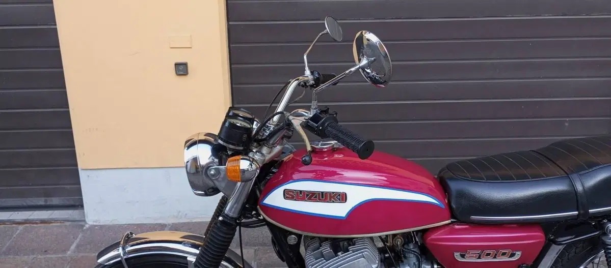 Suzuki TITAN 500 (13)