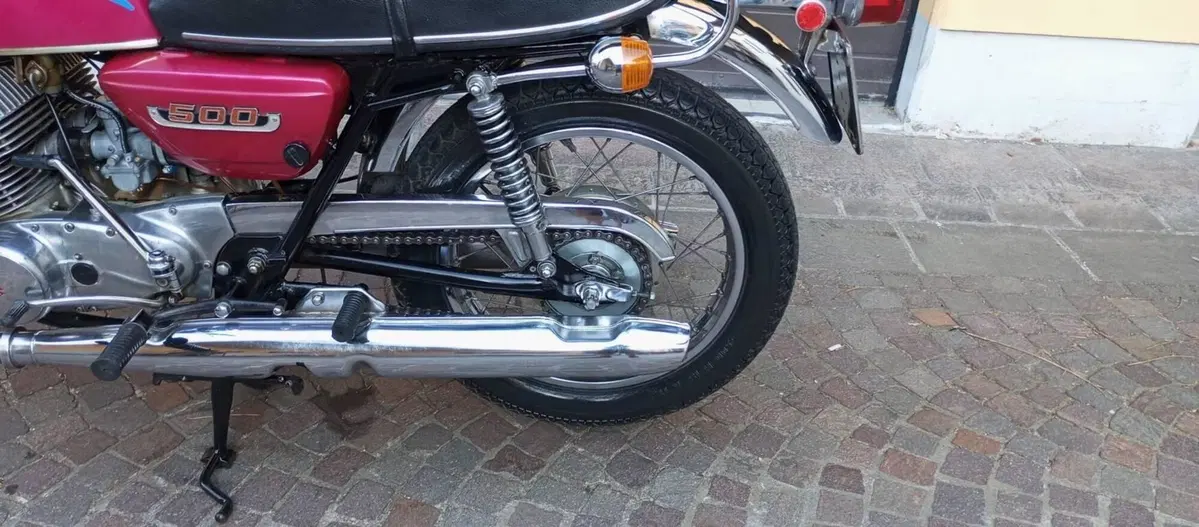 Suzuki TITAN 500 (19)
