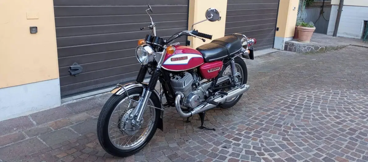 Suzuki TITAN 500 (20)