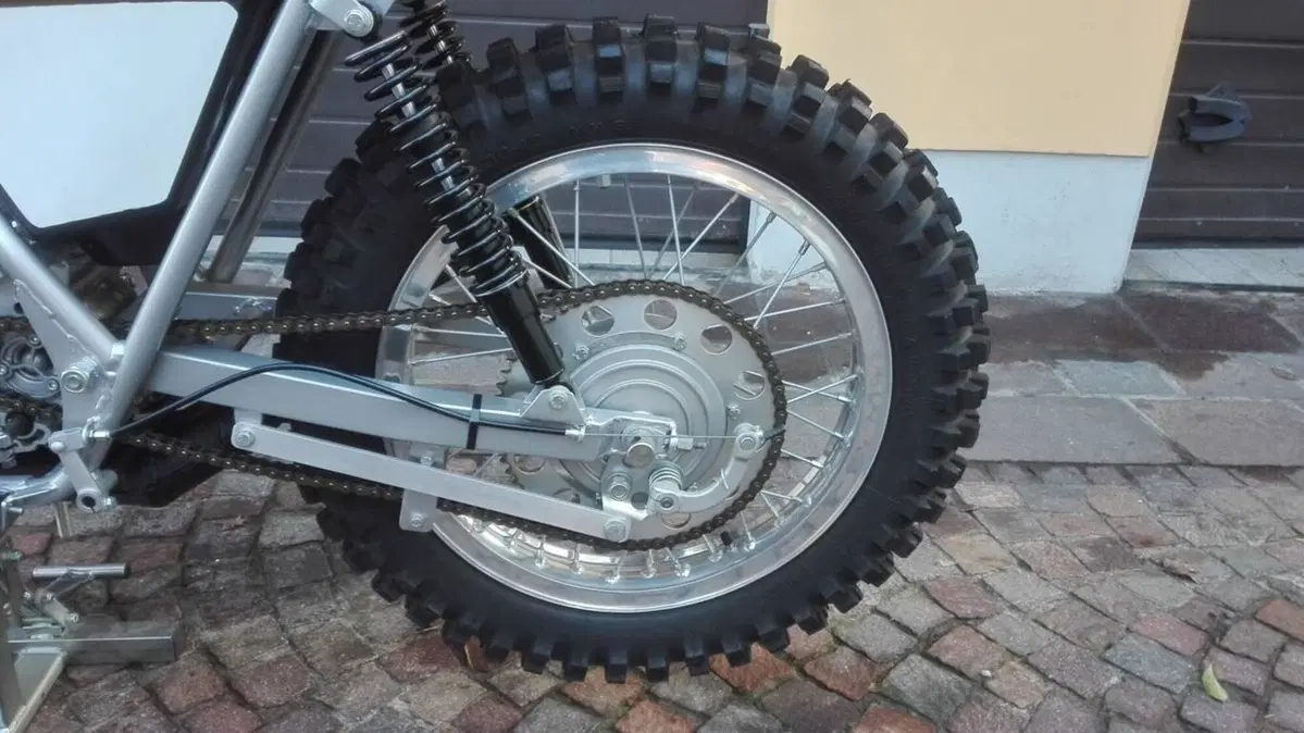 Tgm 125 CROSS (16)