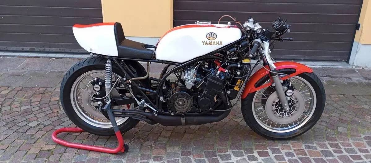 Yamaha TZ 750 A