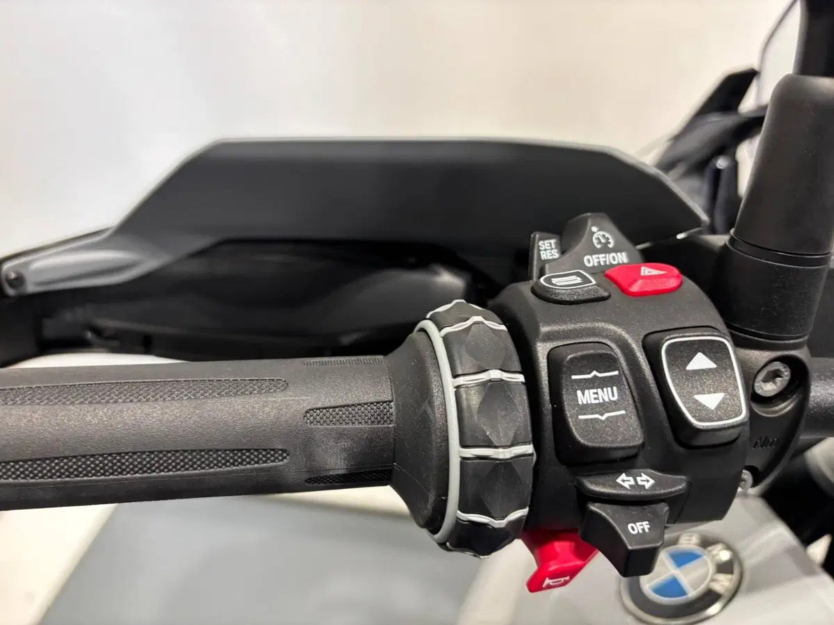 Bmw R 1300 GS (2023 - 26) (7)
