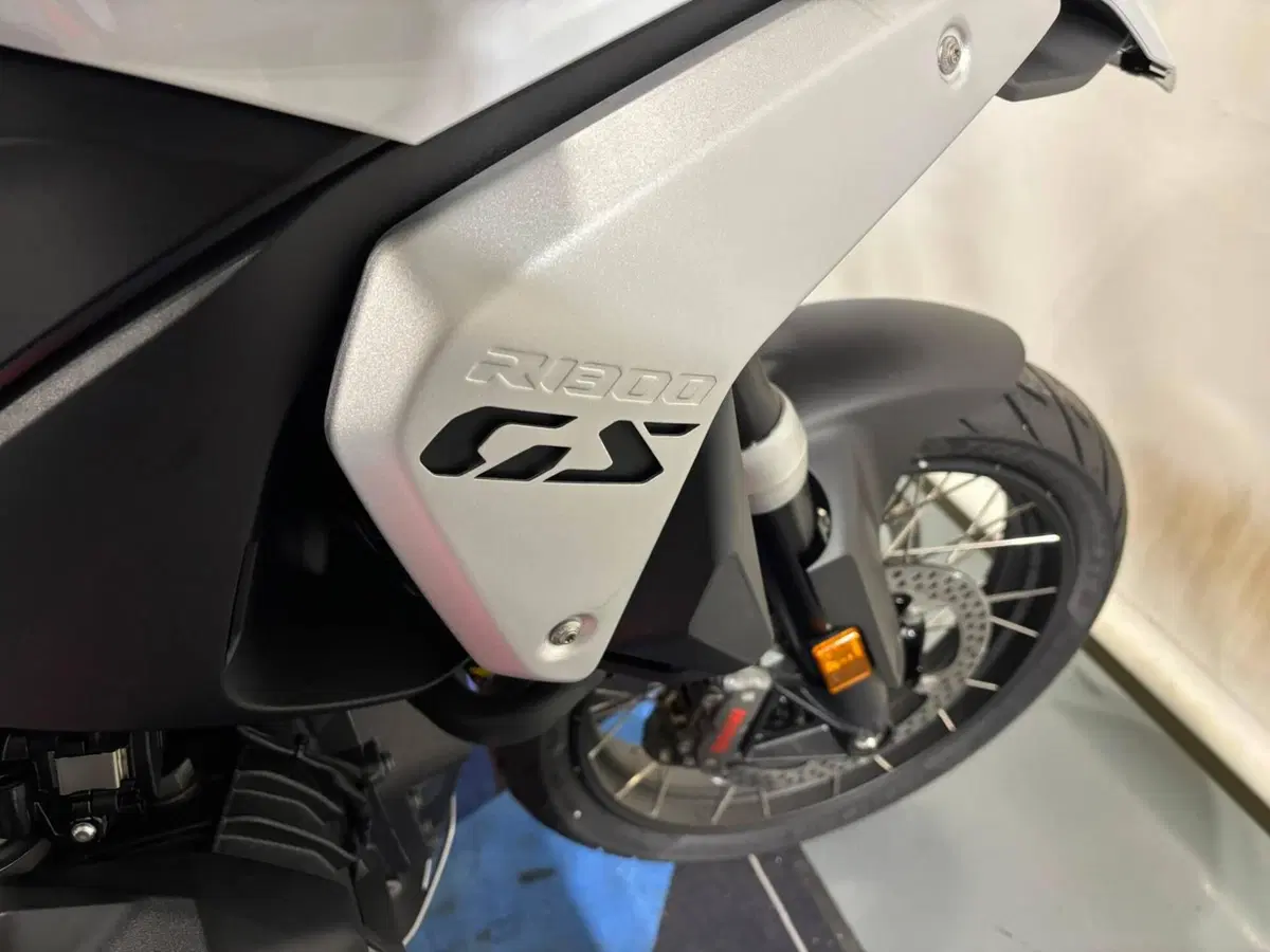 Bmw R 1300 GS (2023 - 26) (17)