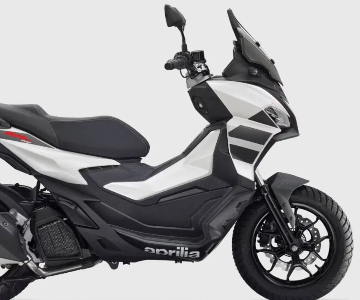 Aprilia SR GT 200 (2025 - 26)