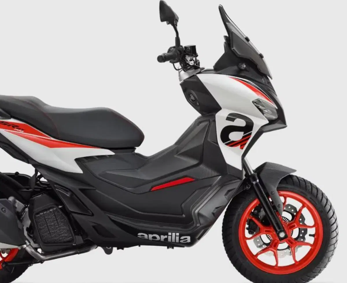 Aprilia SR GT 200 Sport (2025 - 26) (2)
