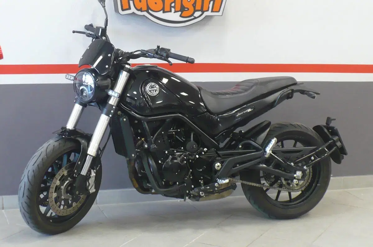 Benelli Leoncino 500 (2021 - 25) (2)