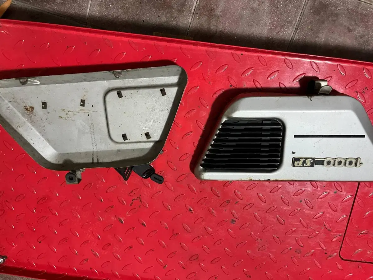 Ricambi Moto guzzi 1000 sp prima serie: (7)
