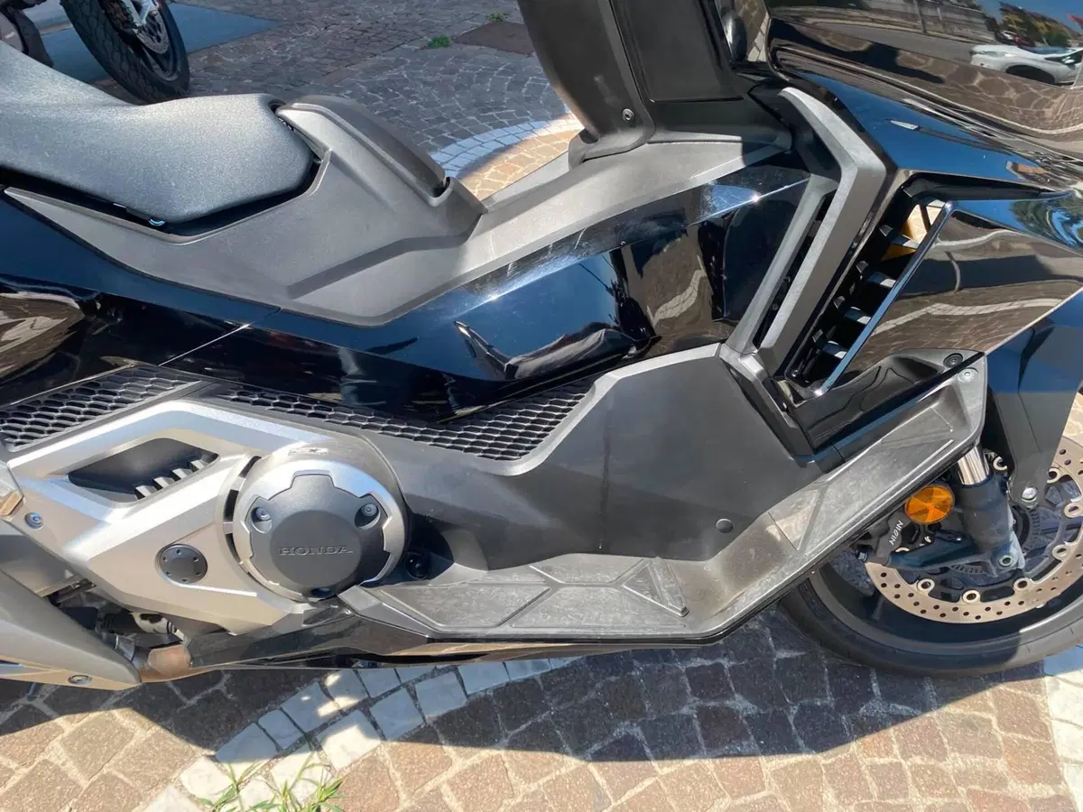 Honda Forza 750 DCT (2021 - 24) (9)