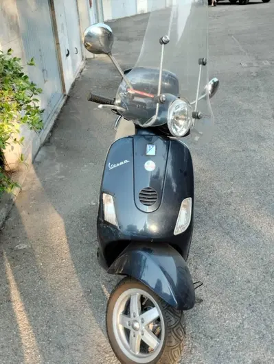 Vespa LX 150 (2005 - 11) usata
