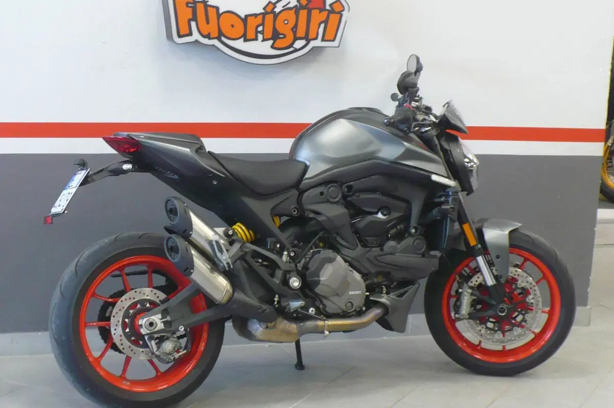 Ducati Monster 937 + (2021 - 25) (5)