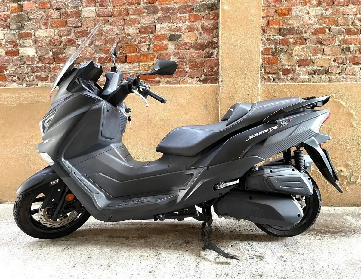 Sym Joymax 300 Z+ (2021 - 24) (3)