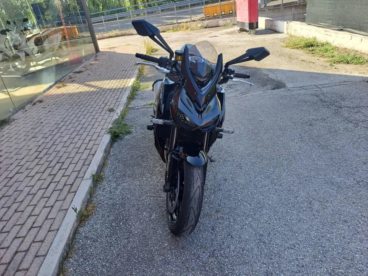 Kawasaki Z 1100 (2026) (2)