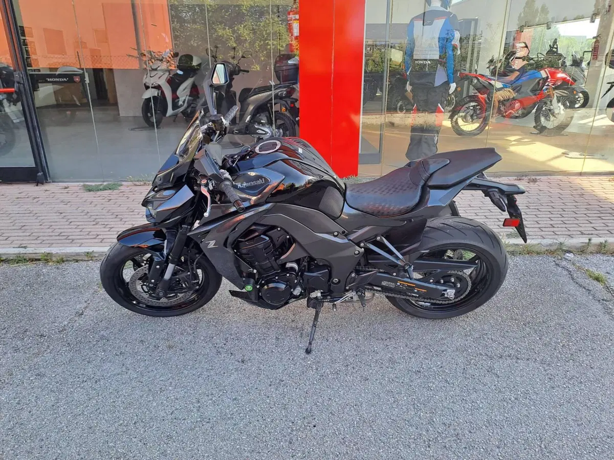 Kawasaki Z 1100 (2026) (3)