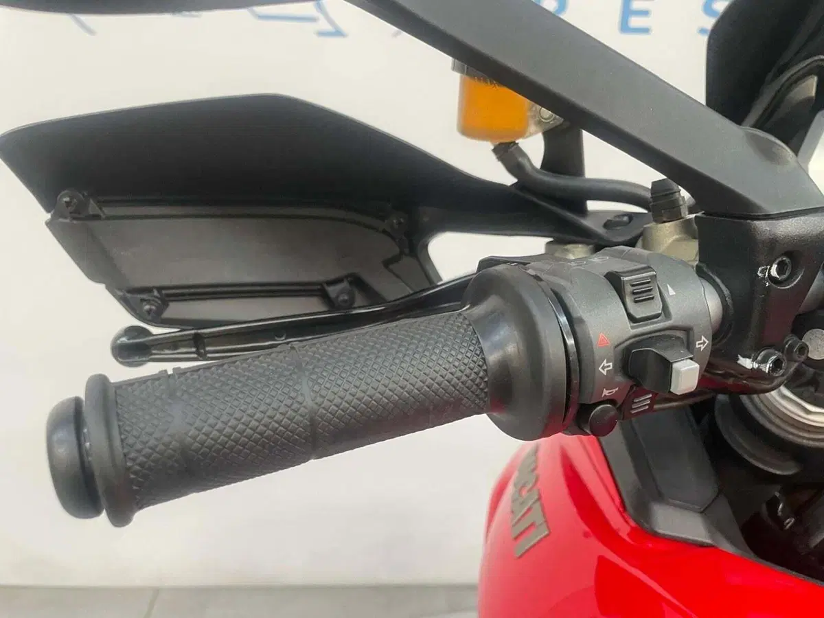 Ducati Multistrada 1200 S Touring (2013 - 14) (8)