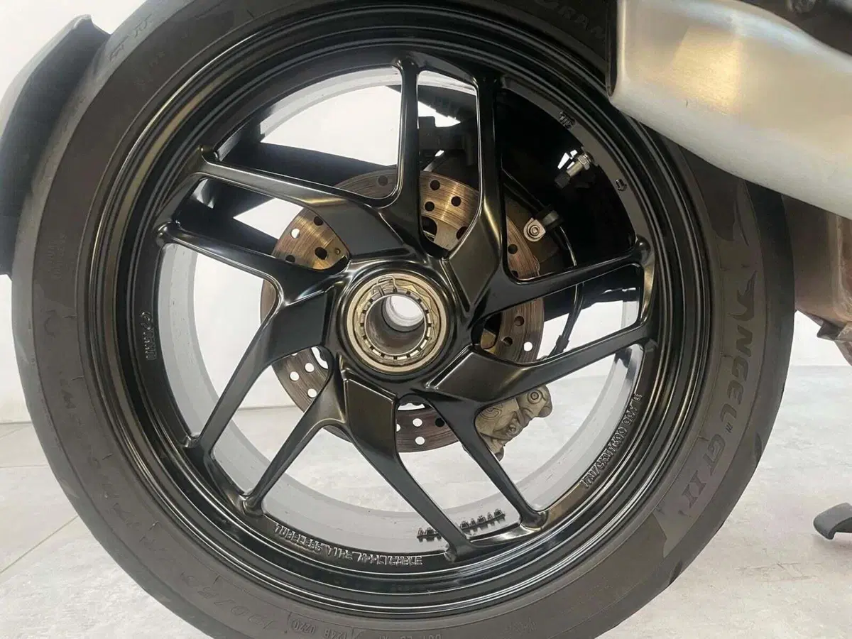 Ducati Multistrada 1200 S Touring (2013 - 14) (10)