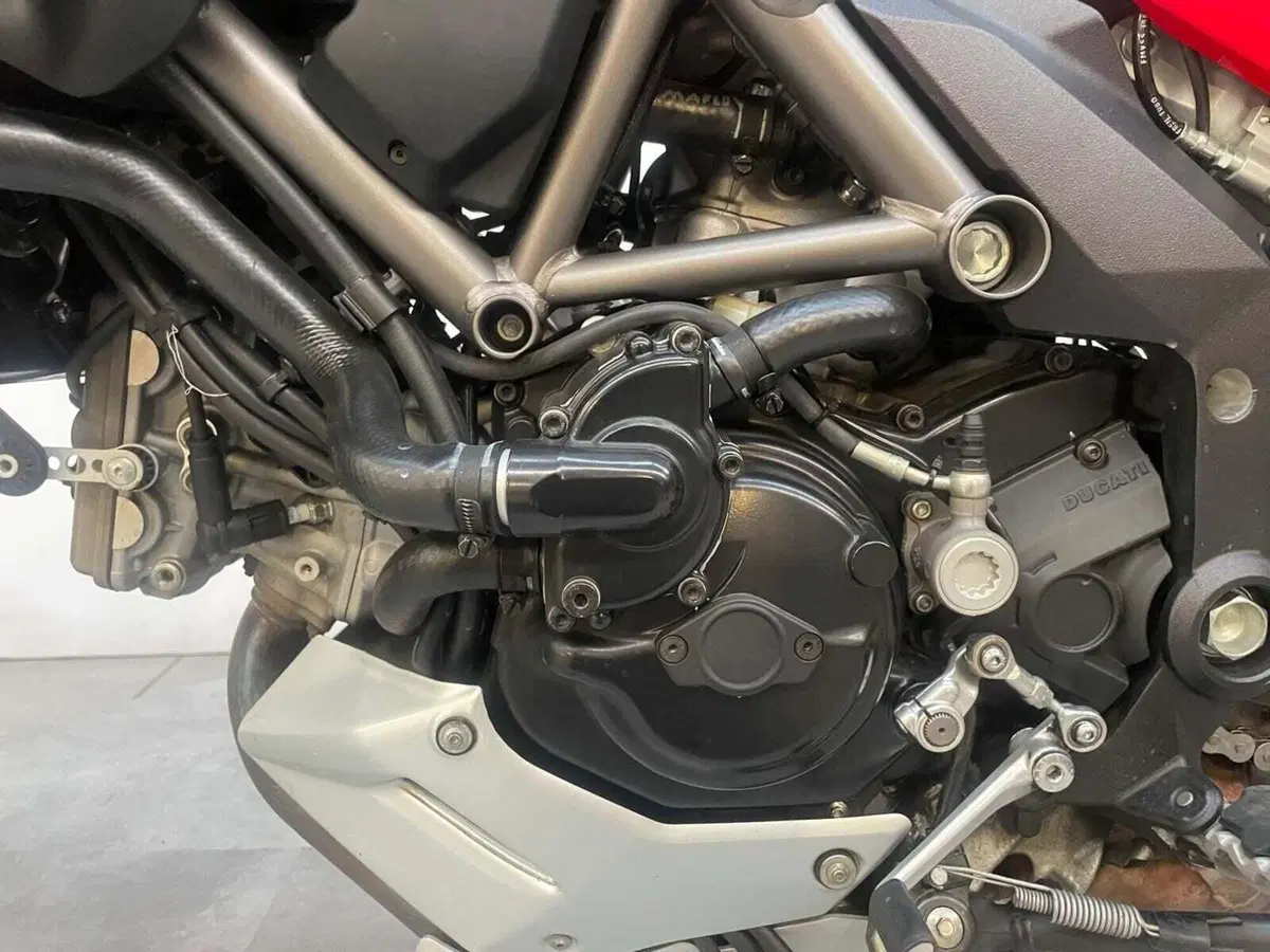 Ducati Multistrada 1200 S Touring (2013 - 14) (11)