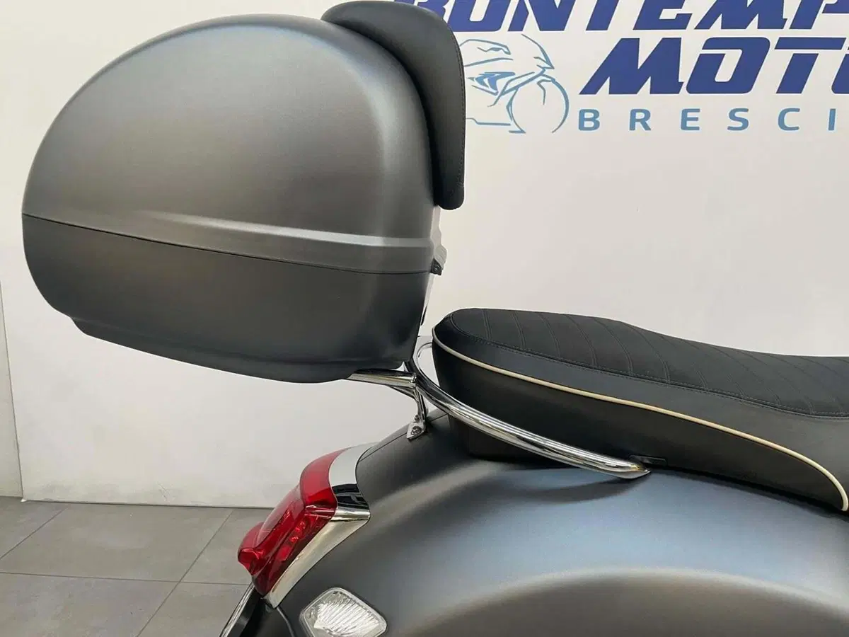Vespa GTS 300 Super Hpe (2021 - 22) (3)
