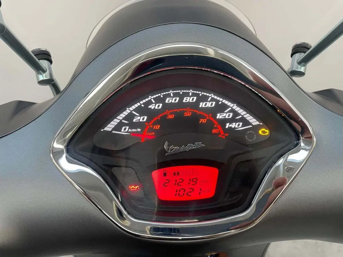 Vespa GTS 300 Super Hpe (2021 - 22) (10)