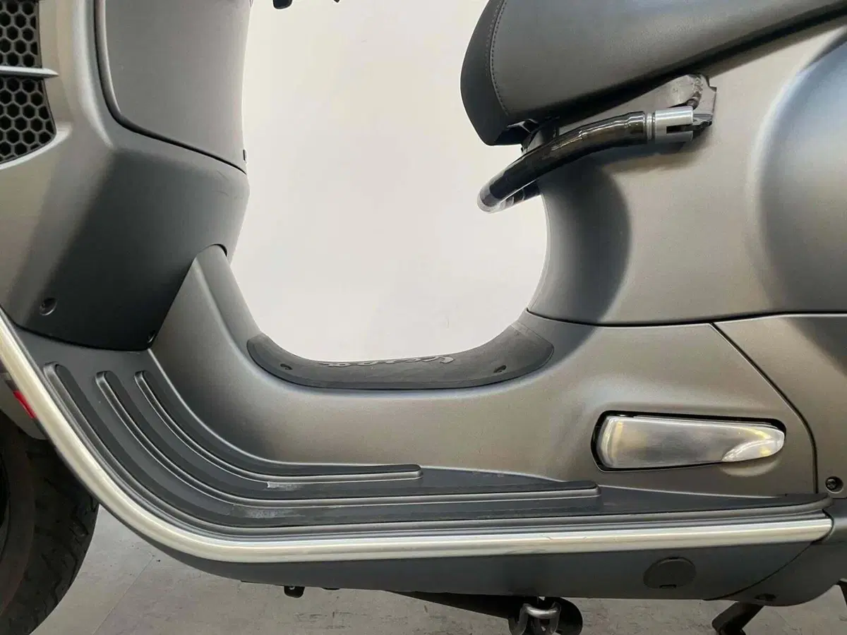 Vespa GTS 300 Super Hpe (2021 - 22) (13)