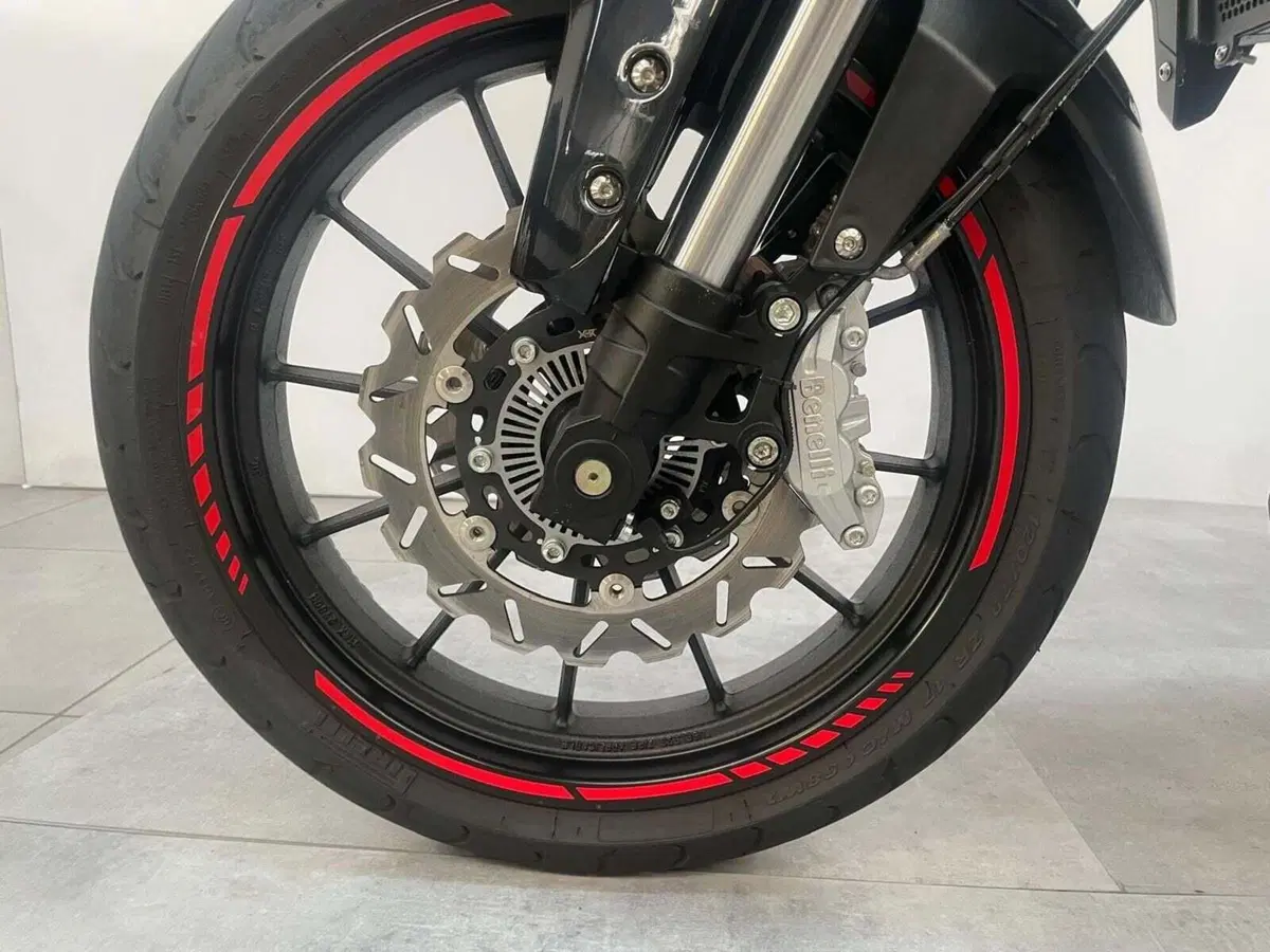 Benelli BN 302 S (2019 - 20) (11)