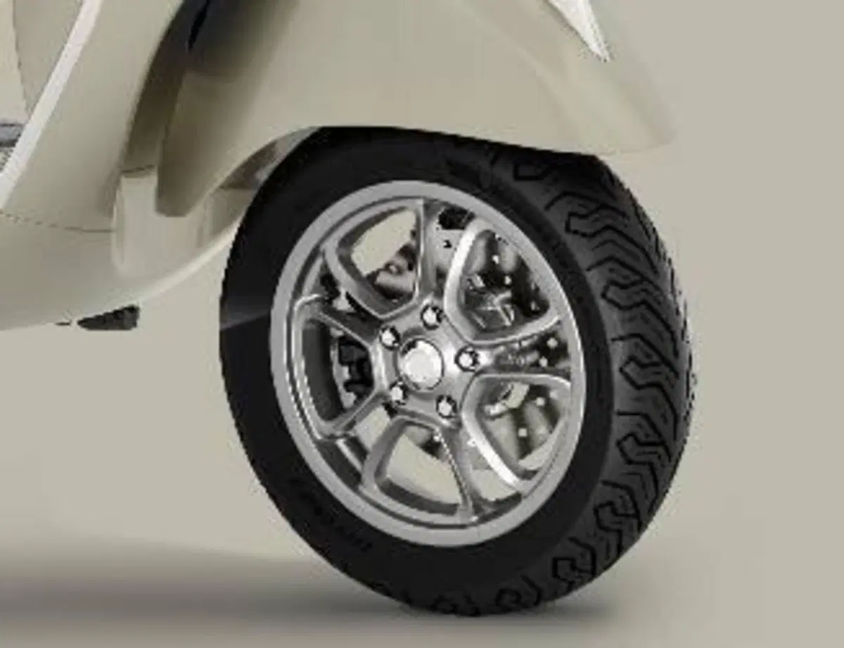 Vespa GTS 310 (2025 - 26) (5)