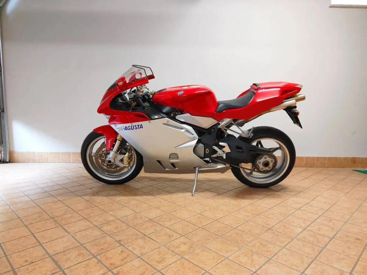 MV Agusta F4 1000 S 1+1 (2004 - 06) (2)
