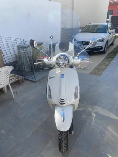 Vespa Primavera 125 (2024 - 25) usata